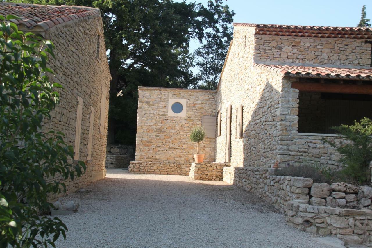 Le Hameau Fleur De Pierres , Chambre , Gite Et Table D'Hotes Murs  Exterior foto
